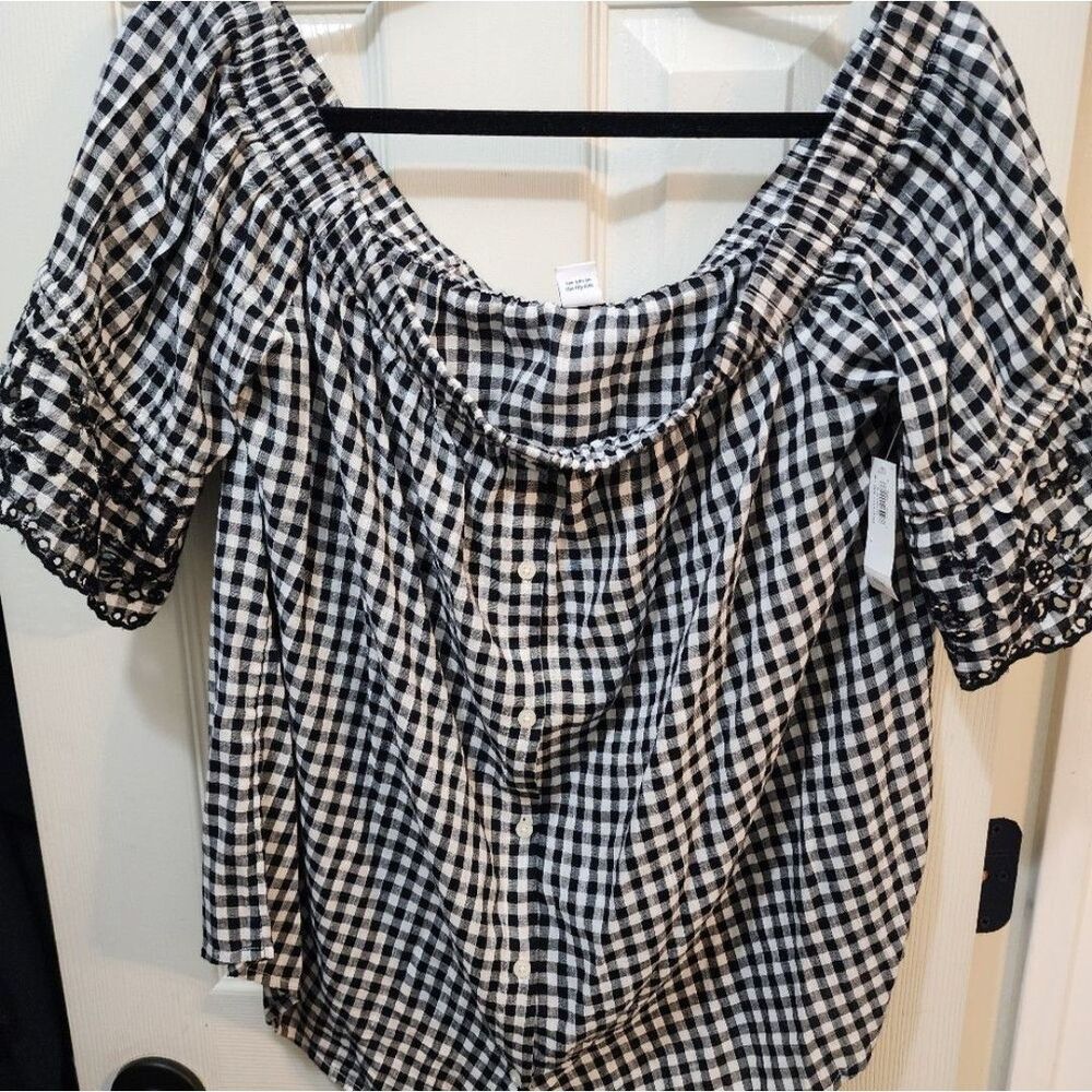2 Old Navy Off Shoulder Shirts L & Xl